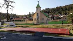 Praça da Vila Nova recebe quadra de mini gol