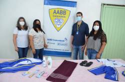 Integrantes do Programa AABB Comunidade recebem uniformes novos