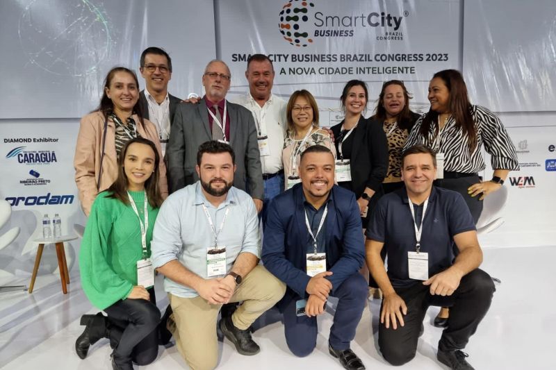 =MUNICÍPIOS DO PARANÁ RECEBEM PRÊMIO EM CONGRESSO SOBRE CIDADES INTELIGENTE