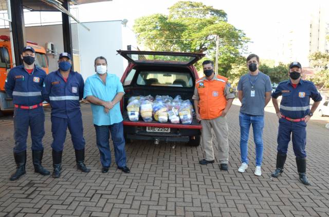 AGRUPAMENTO COMUNITÁRIO DE ASSAÍ DISTRIBUI CESTAS BÁSICAS.