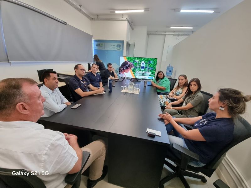 Aliança Estratégica entre Sebrae e Prefeitura de Assaí para Fomentar o Empreendedorismo e a Educação.