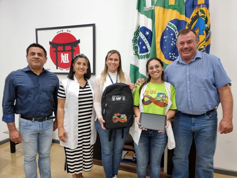 ASSAÍ FICA ENTRE OS 10 MELHORES EXPERIÊNCIAS PEDAGÓGICAS DO PARANÁ NO PROJETO AGRINHO 2022