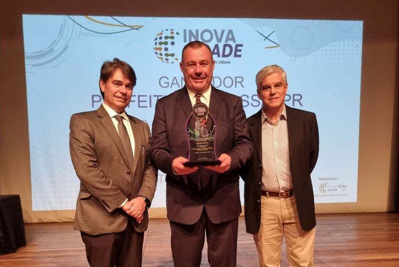 ASSAÍ RECEBE O PRÊMIO INOVA CIDADE 2023.