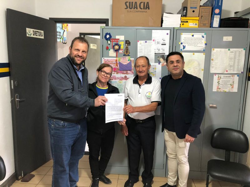 ASSINATURA DE CONVÊNIO PARA APAE DE ASSAÍ DE 200 MIL REAIS.