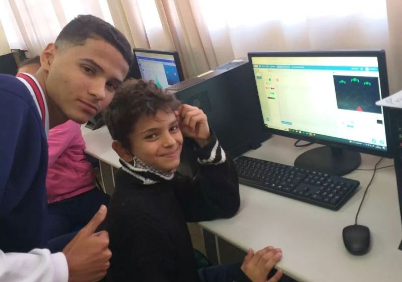 AULA DE INICIAÇÃO CIENTÍFICA DE PROGRAMAÇÃO NA ESCOLA ROTARY