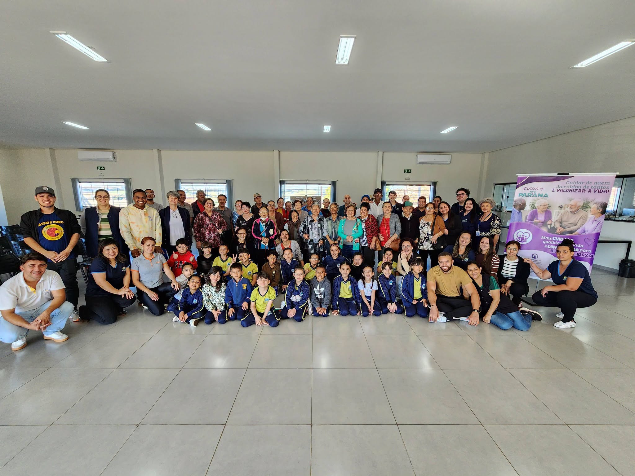PROJETO "RECORDAR É VIVER" PROMOVE INTEGRAÇÃO ENTRE CRIANCAS E IDOSOS.