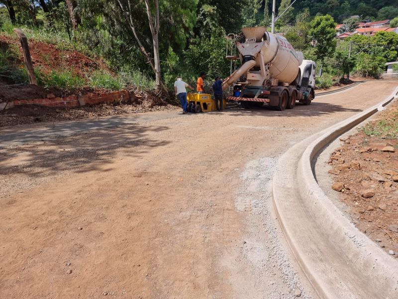 CALÇAMENTO COM PAVER