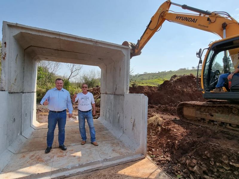 CONTINUIDADE DA CONSTRUÇÃO DA TRAVESSIA DO CORREGO PEROBA
