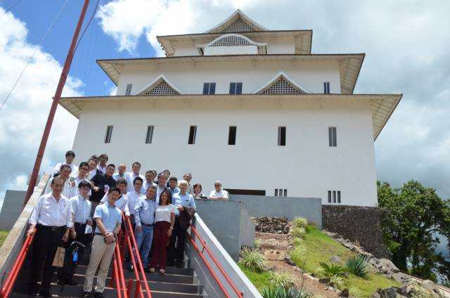 EMPRESÁRIOS DO JAPÃO VISITAM ASSAÍ