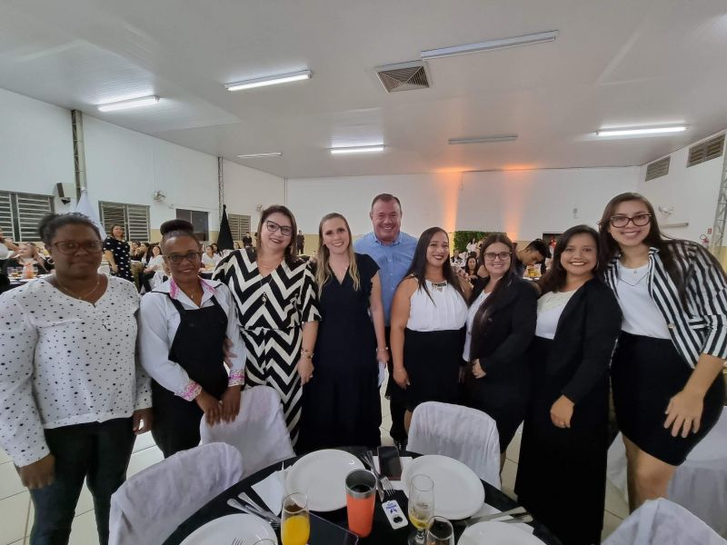 ENCONTRO MOTIVACIONAL PARA OS PROFISSIONAIS DA EDUCAÇÃO