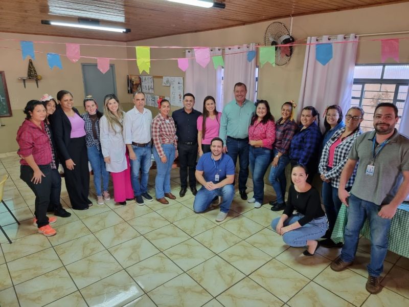 ENTREGA DE NOVOS KIT MATERNIDADE PARA GESTANTES DA VILA NOVA.