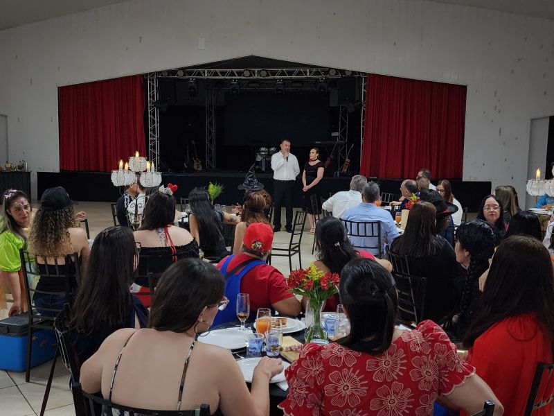 FESTA DOS PROFISSIONAIS DA EDUCAÇÃO DE ASSAÍ 2025.