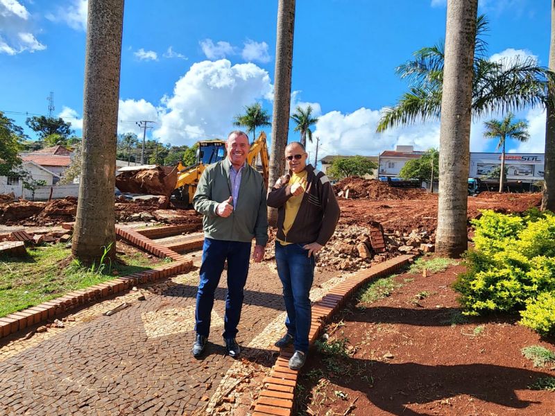 INICIADA A OBRA DE REVITALIZAÇÃO DA PRAÇA DA IGREJA SÃO JOSÉ