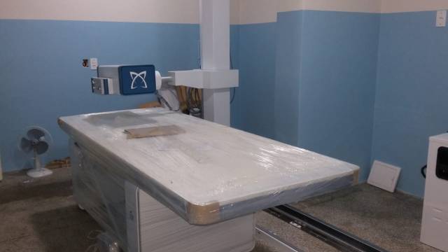 Instalação do novo Raio X no Hospital Municipal