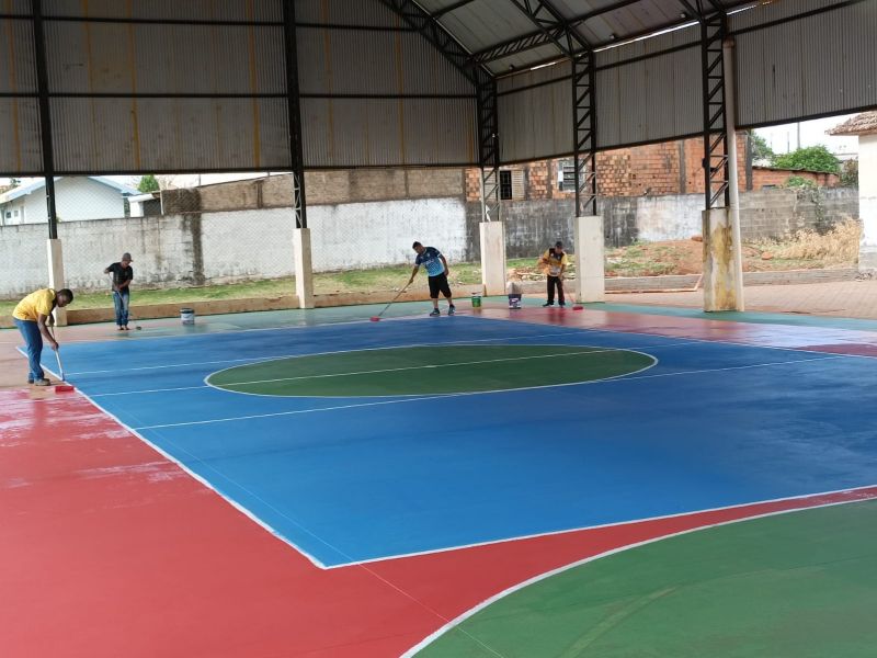MANUTENÇÃO DA QUADRA DA ESCOLA PE FRANÇA WOLKERS