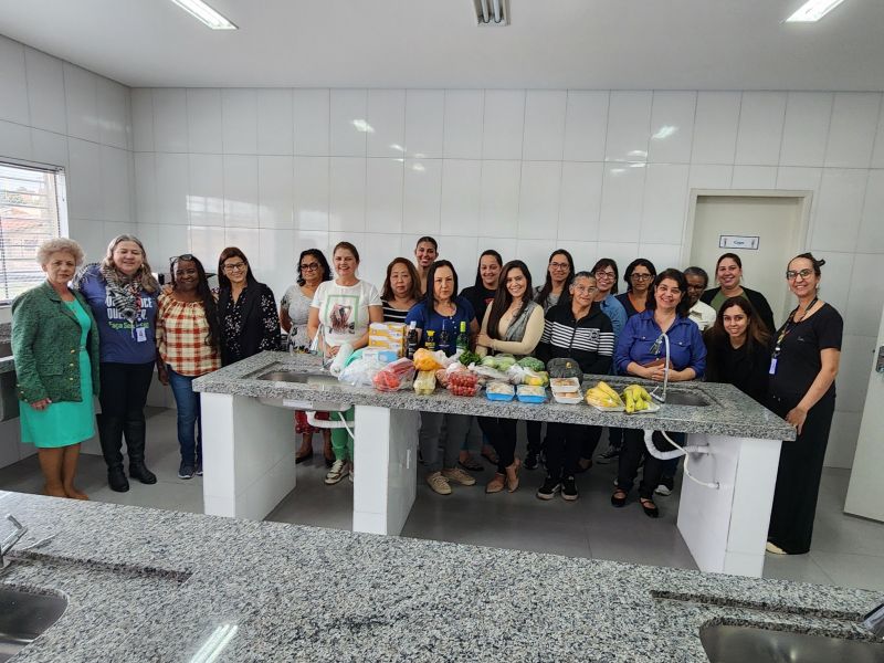 MULHERES ASSAIENSES INICIAM CURSO DE MARMITA SAUDÁVEL