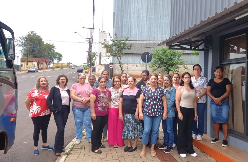 MULHERES DE ASSAÍ REALIZAM EXAME DE MAMOGRAFIA