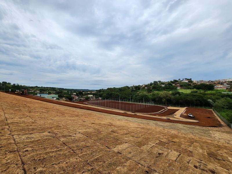 OBRA DO NOVO CENTRO DE ESPORTE E LAZER DO JUVENTUS A TODO VAPOR