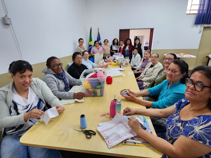 OFICINA DE ARTESANATO DO CRAS: OPORTUNIDADE DE RENDA E FORTALECIMENTO DE VÍNCULOS