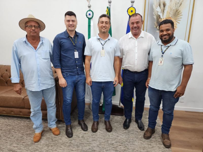 PARCERIA ENTRE PREFEITURA E SEAB BUSCA O DESENVOLVIMENTO RURAL