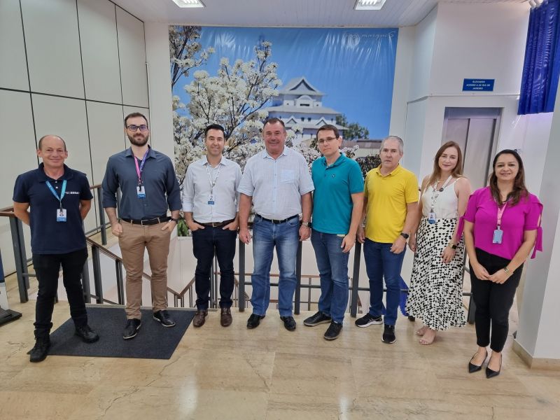 PREFEITO TUTI ANUNCIA NOVOS CURSOS DE  QUALIFICAÇÃO PROFISSIONAL PARA ASSAÍ