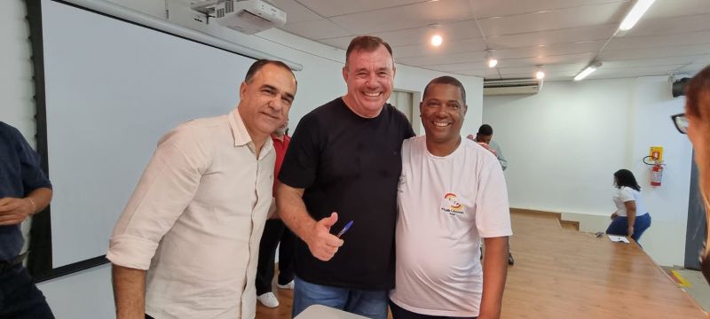 PREFEITO TUTI AUTORIZA OS ESTÁGIOS OBRIGATÓRIOS DO CEEP E UNIVERSIDADE ABERTA DO BRASIL.