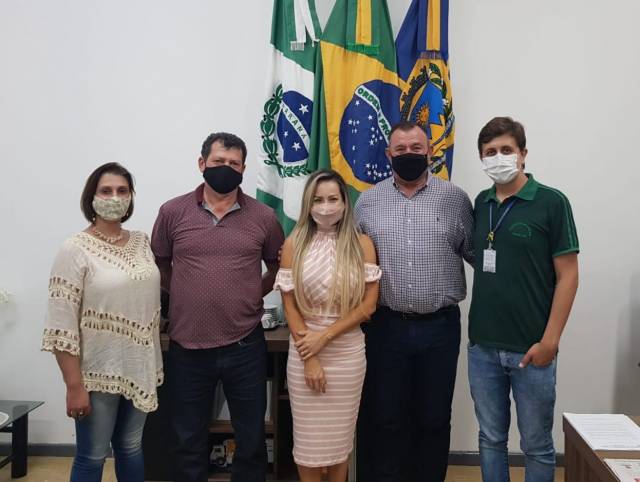 Prefeito Tuti Bomtempo  recebe a visita da Chefe do Escritório Regional da SEJUF de Londrina Deise Tokano