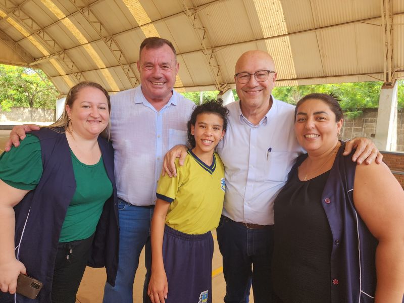 PREFEITO TUTI E ROMANELLI OFICIALIZAM INVESTIMENTOS PARA SAÚDE E EDUCAÇÃO.