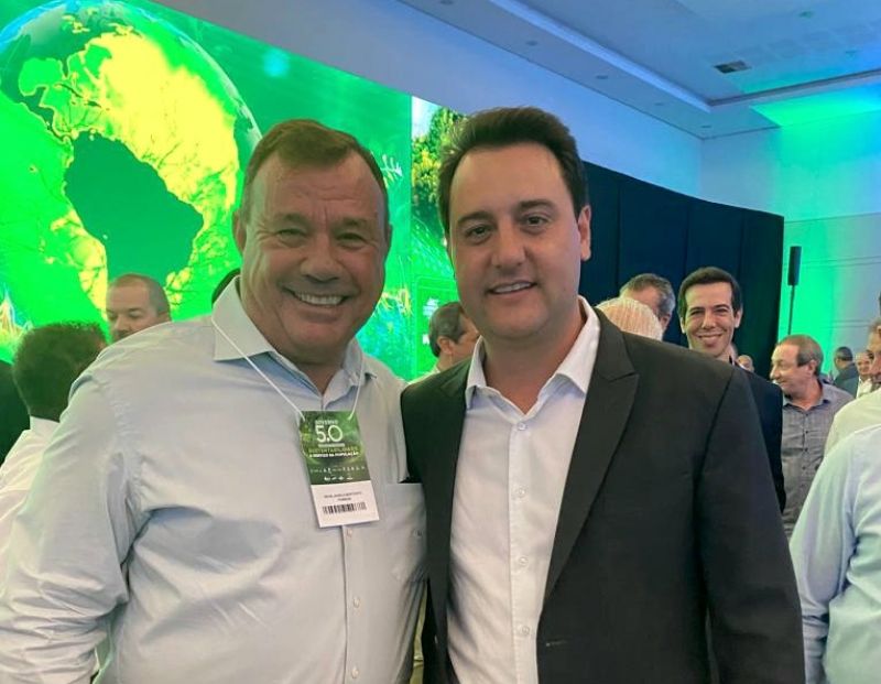 PREFEITO TUTI PARTICIPA DO EVENTO DESENVOLVE PARANÁ.