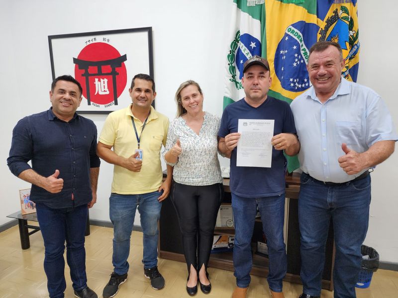 PREFEITURA CONTRATA MAIS UM MOTORISTA PARA A EDUCAÇÃO.