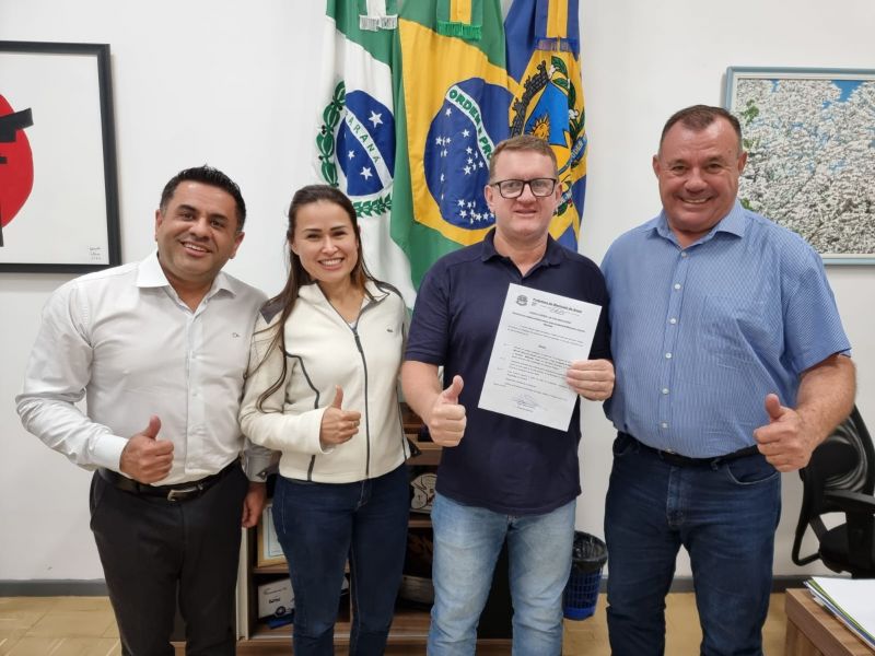 PREFEITURA CONTRATA UM NOVO MOTORISTA.