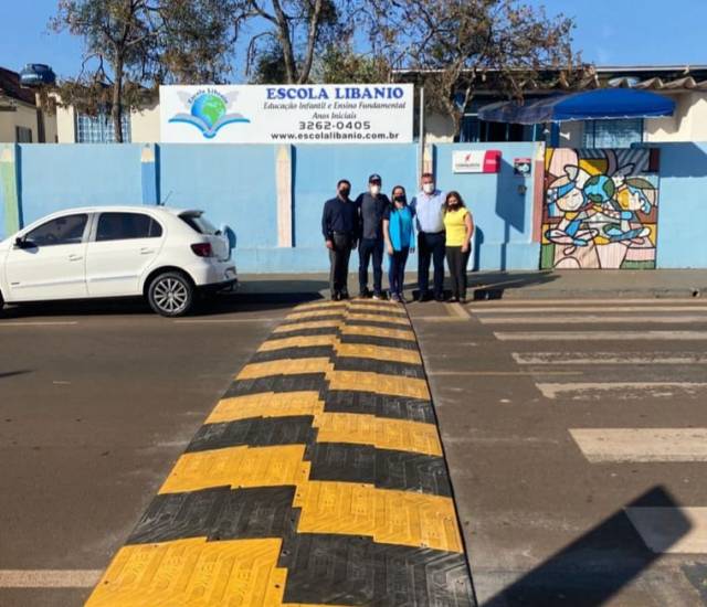 PREFEITURA INSTALA MAIS UM REDUTOR DE VELOCIDADE
