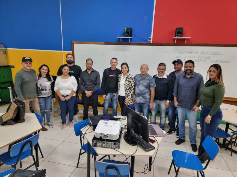 PREFEITURA PROMOVE OFICINA DE COMPRAS PÚBLICAS PARA MEIS.