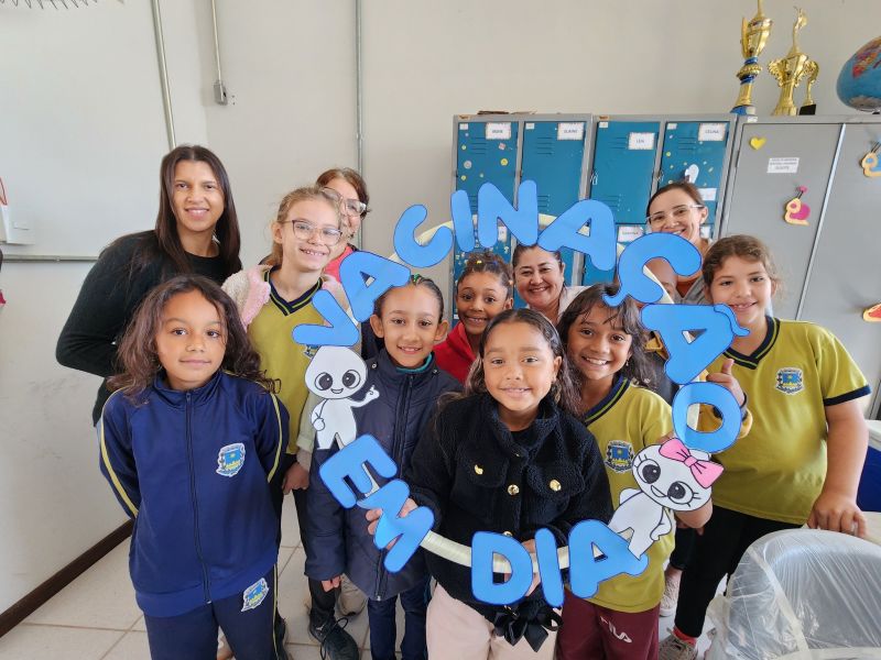 PROGRAMA SAÚDE NA ESCOLA ESTÁ FOCADO NA VACINAÇÃO DOS ALUNOS
