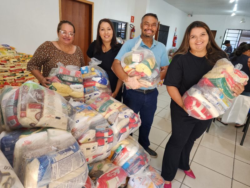 PROVOPAR INICIA DISTRIBUIÇÃO DE CESTAS BÁSICAS ARRECADADAS DURANTE A FESTA DE 93 ANOS DE ASSAÍ.