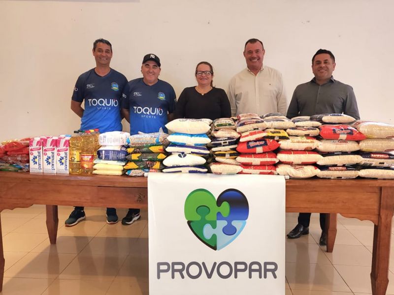 PROVOPAR RECEBE DOAÇÃO DE ALIMENTOS.