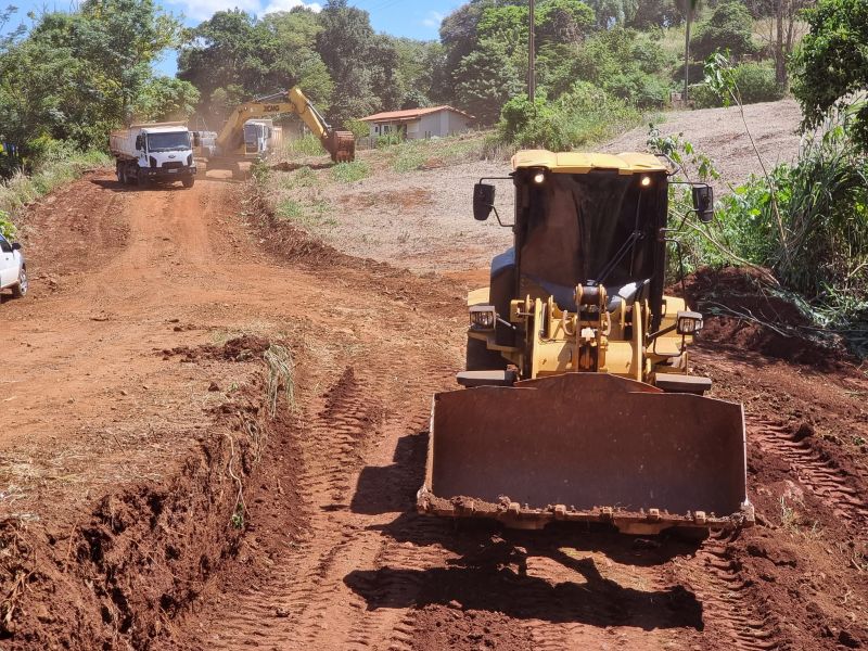 READEQUAÇÃO DA ESTRADA E  PONTE NA SECÇÃO MARACATU