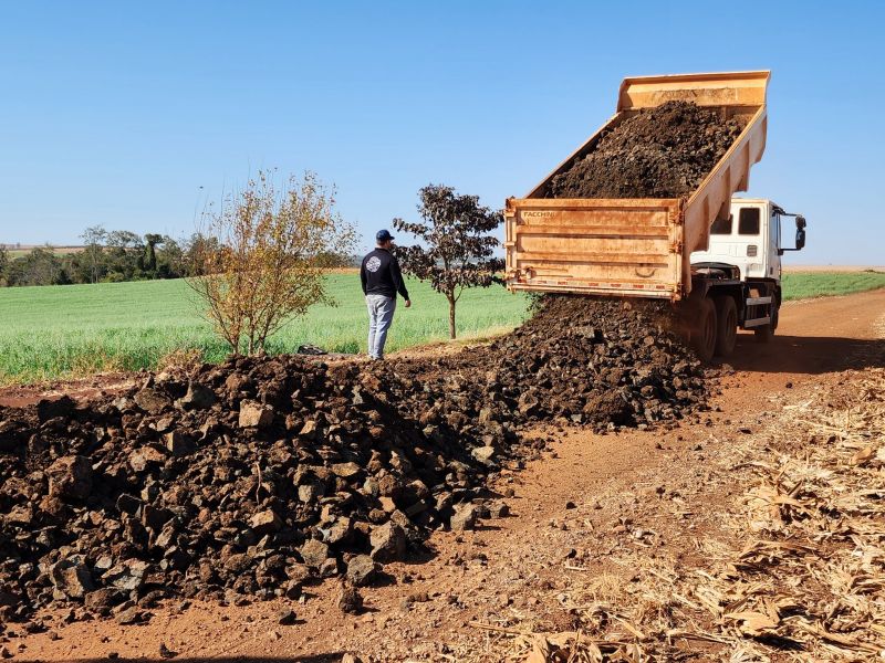 READEQUAÇÃO DA ESTRADA NA SEÇÃO BÁLSAMO