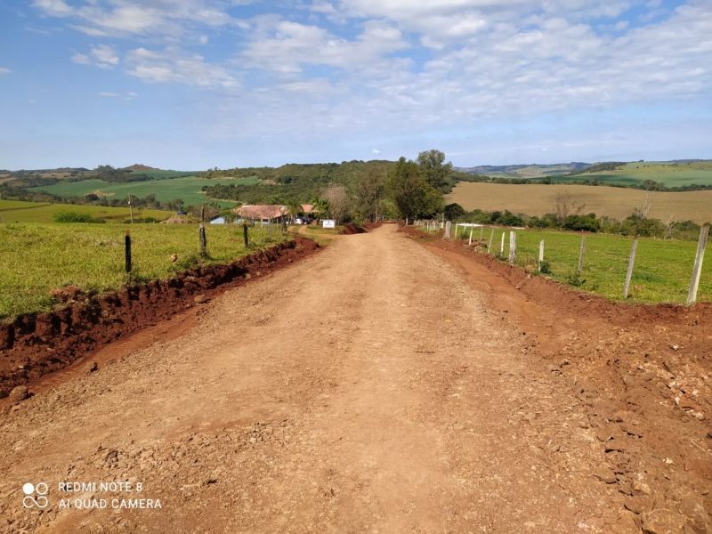 READEQUAÇÃO DA ESTRADA RURAL NA SECÇÃO GUARUCAIA.