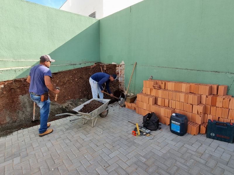 RECONSTRUÇÃO DO PÁTIO DA UBS CENTRAL