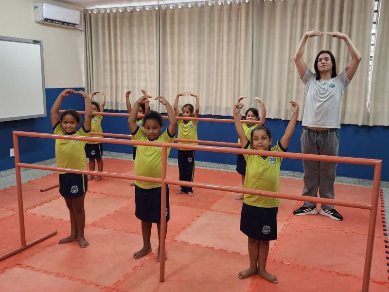 REDE MUNICIPAL OFERECE DIVERSAS OFICINAS EXTRACURRICULARES PARA O DESENVOLVIMENTO DOS ALUNOS