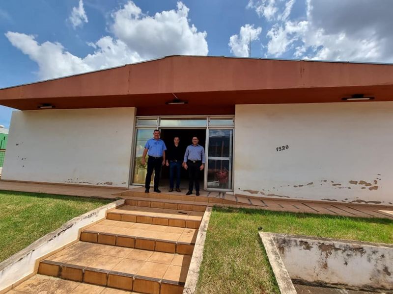 REFORMA DO PRÉDIO ONDE SERÁ INSTALADA A NOVA FARMÁCIA MUNICIPAL.