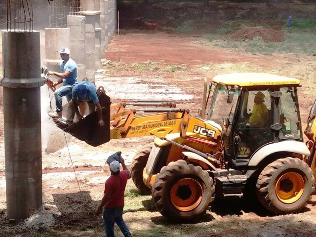Retomada a obra de revitalização do Parque Ikeda.