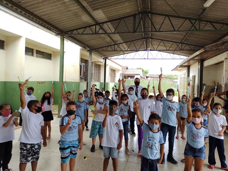 SAÚDE BUCAL NA ESCOLA ROTARY CLUB