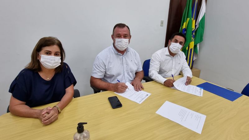 SERVIDORES MUNICIPAIS RECEBEM RECOMPOSIÇÃO SALARIAL DE 10,16%.