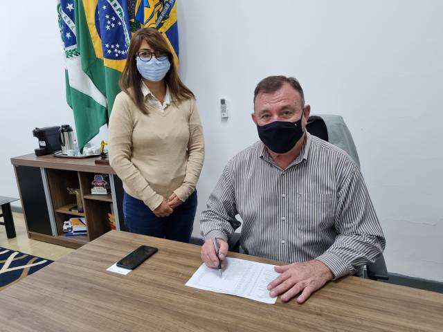 SERVIDORES MUNICIPAIS  RECEBERÃO A  PRIMEIRA PARCELA DO 13°SALÁRIO NA SEXTA-FEIRA  (09/07)