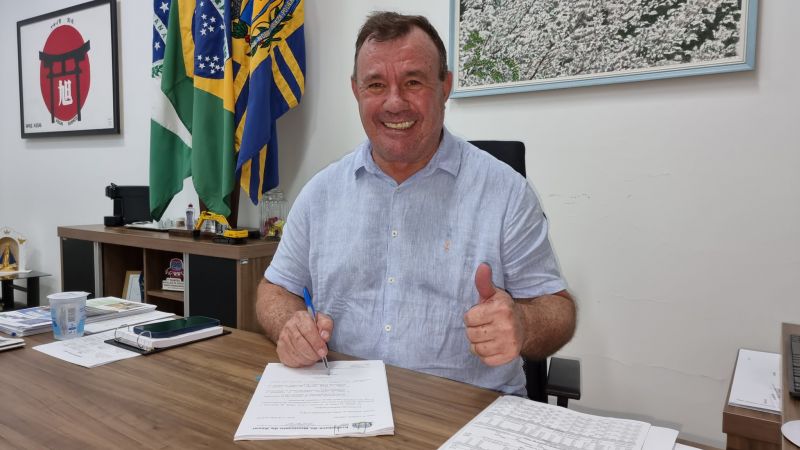 SERVIDORES MUNICIPAIS RECEBERÃO A PRIMEIRA PARCELA DO 13º SALÁRIO NESTA SEXTA-FEIRA (15)