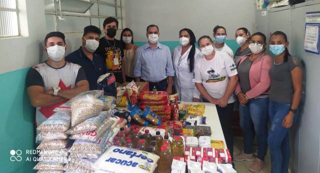 VACINA SOLIDÁRIA ARRECADA MAIS DE 450 QUILOS DE ALIMENTOS PARA O PROVOPAR