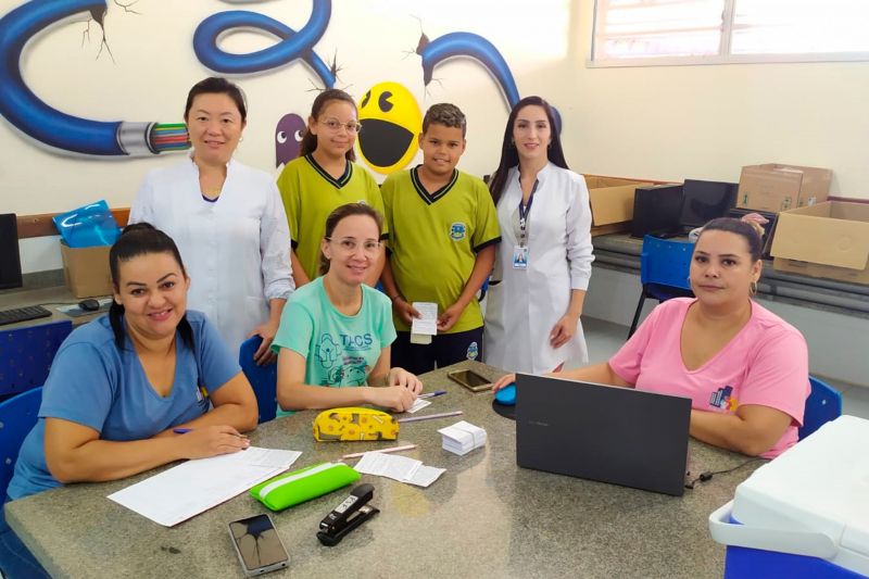 VACINAÇÃO CONTRA DENGUE NAS ESCOLAS MUNICIPAIS