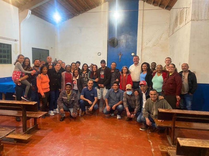 VILA RURAL CONTA COM ASSOCIAÇÃO DE MORADORES.